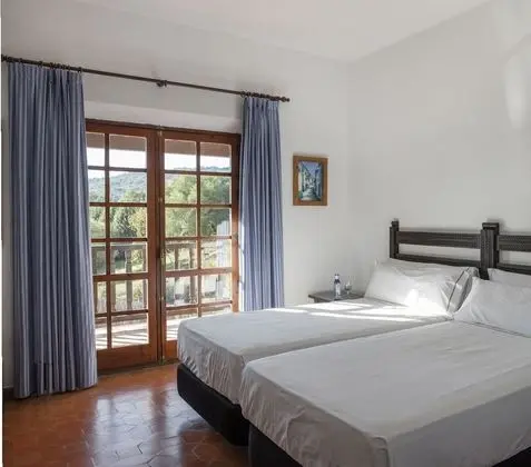 Tek Büyük veya İki Ayrı Yataklı Oda