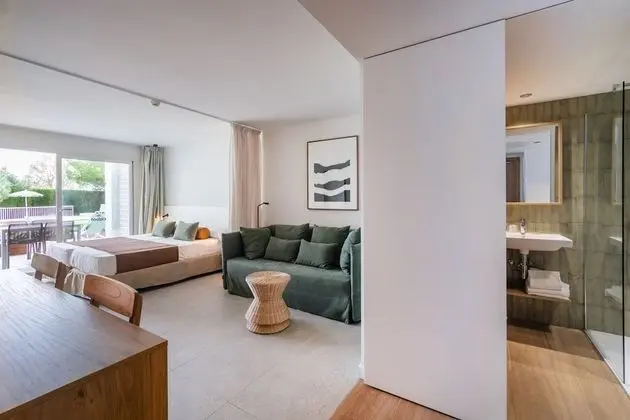 Deluxe Stüdyo, Teras