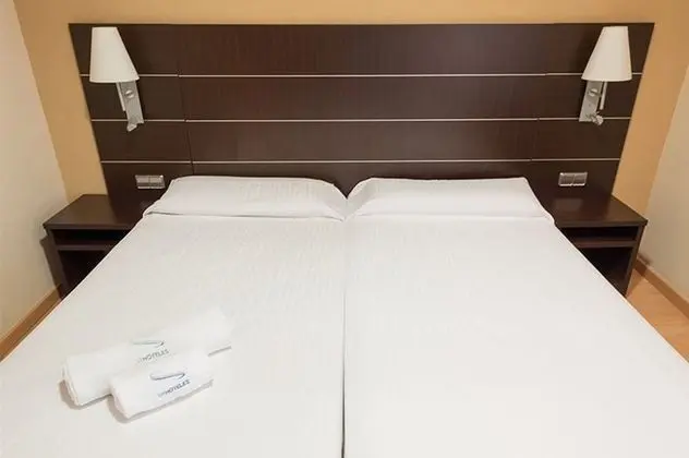 Tek Büyük Yataklı Oda (with extra bed)