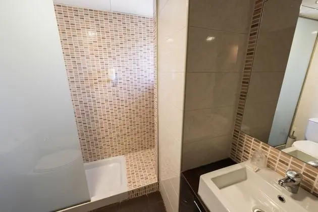 Tek Büyük Yataklı Oda (with extra bed)