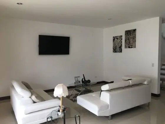 Family Ev, Birden Çok Yatak, Sigara İçilmez