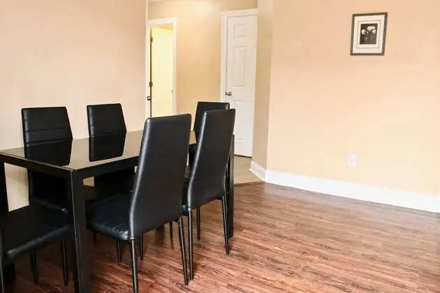 Apart Daire (LaSalle 1A/2A · Enormous Gated Apart)