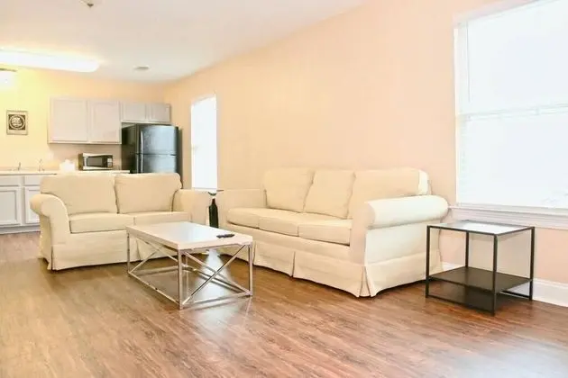 Apart Daire (LaSalle 1A/2A · Enormous Gated Apart)