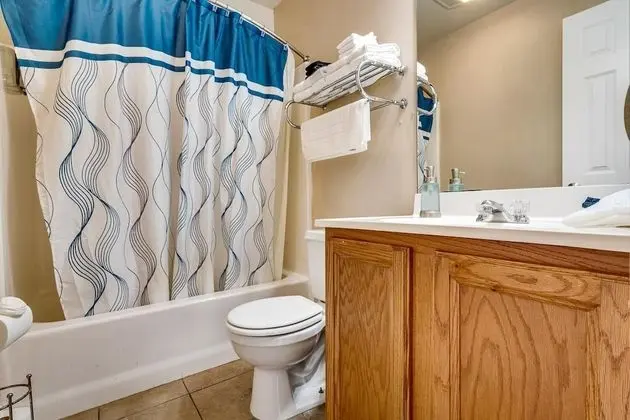 Apart Daire (LaSalle 1A/2A · Enormous Gated Apart)