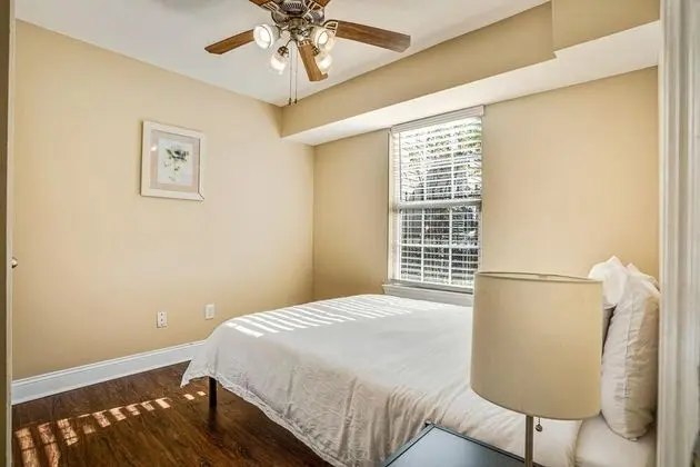 Apart Daire (LaSalle 1B · Centrally Located, Gate)