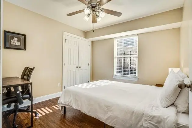 Apart Daire (LaSalle 1B · Centrally Located, Gate)