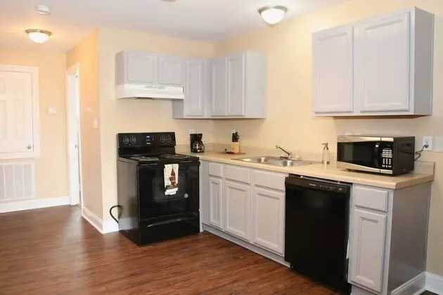Apart Daire (LaSalle 1B · Centrally Located, Gate)