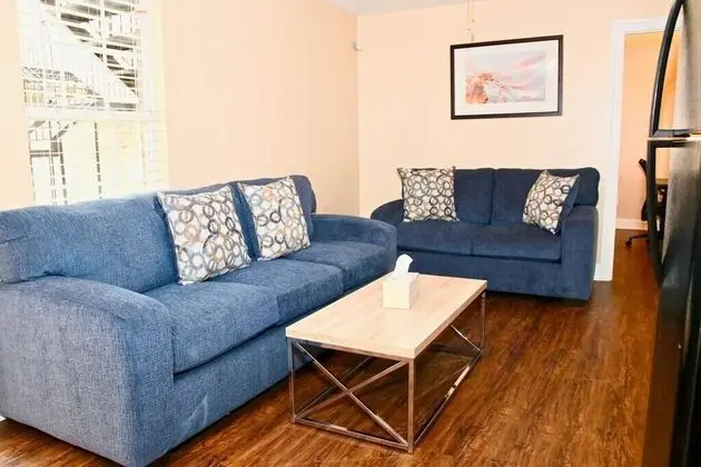 Apart Daire (LaSalle 1B · Centrally Located, Gate)
