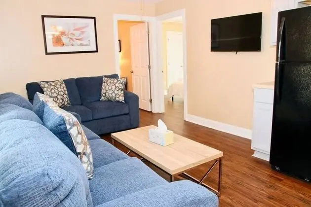 Apart Daire (LaSalle 1B · Centrally Located, Gate)