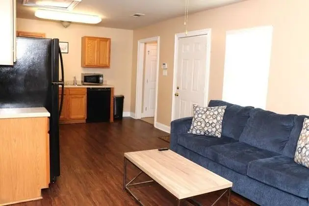 Apart Daire (LaSalle 2B · Huge 4BR Gated Apartmen)