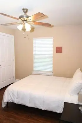 Apart Daire (LaSalle 2C · Comfortable 4BR Apt. Pe)