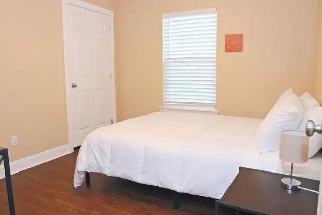 Apart Daire (LaSalle 2C · Comfortable 4BR Apt. Pe)