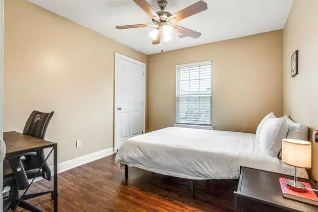 Apart Daire (LaSalle 2C · Comfortable 4BR Apt. Pe)