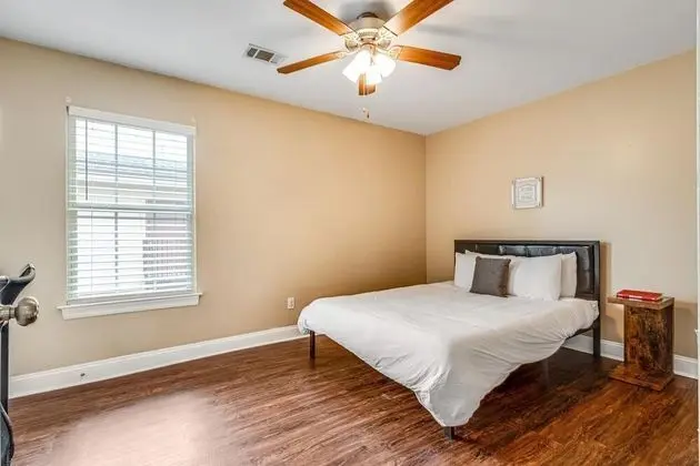 Apart Daire (LaSalle 2C · Comfortable 4BR Apt. Pe)