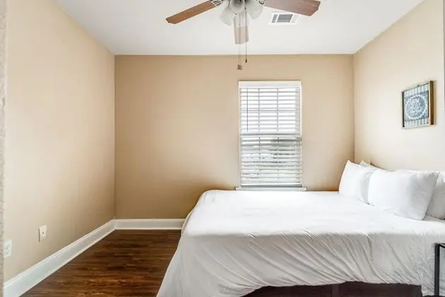 Apart Daire (LaSalle 2C · Comfortable 4BR Apt. Pe)