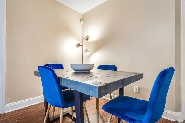 Apart Daire (LaSalle 2C · Comfortable 4BR Apt. Pe)