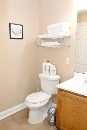 Apart Daire (LaSalle 2C · Comfortable 4BR Apt. Pe)