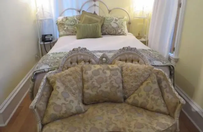 Foster Suite
