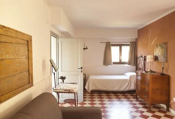 Design Üç Kişilik Oda, Özel Banyo