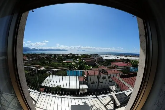 Dört Kişilik Oda, Balkon