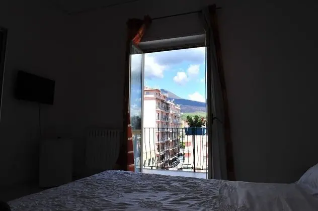 Dört Kişilik Oda, Balkon, Dağ Yamacı