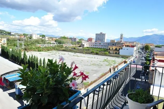 Dört Kişilik Oda, Balkon, Dağ Yamacı