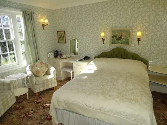 Classic Tek Büyük Yataklı Oda