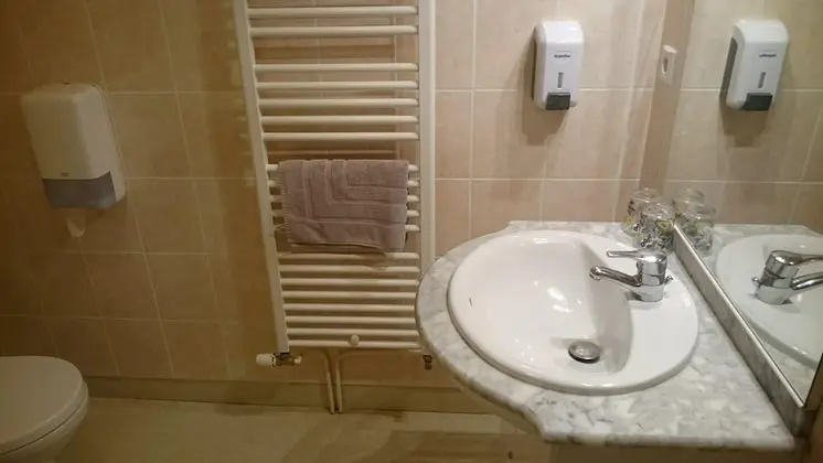 Comfort Oda, 1 Büyük (Queen) Boy Yatak