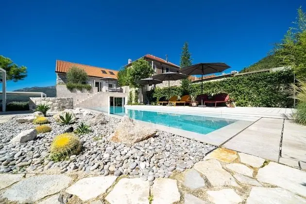 Villa, 3 Yatak Odası, Şömine
