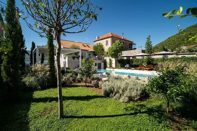 Villa, 3 Yatak Odası, Şömine