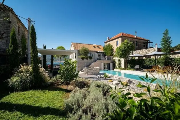 Villa, 3 Yatak Odası, Şömine