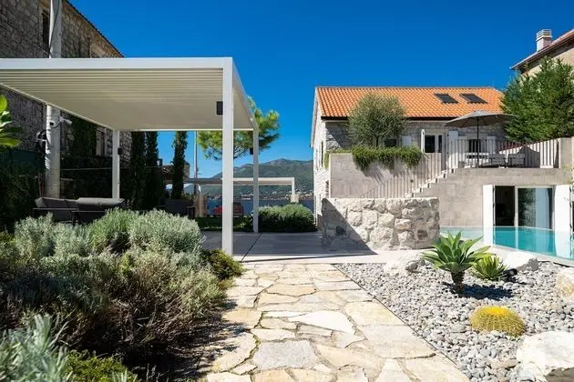 Villa, 3 Yatak Odası, Şömine