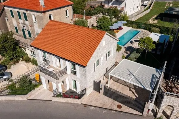 Villa, 3 Yatak Odası, Şömine