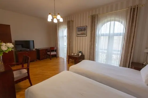 Standard Tek Büyük veya İki Ayrı Yataklı Oda