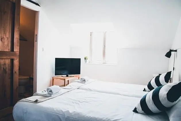 İki Ayrı Yataklı Oda, 2 Tek Kişilik Yatak