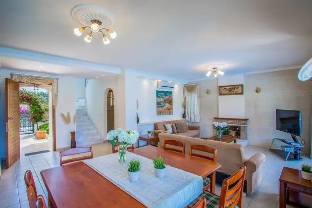 Villa, 3 Yatak Odası, Kişiye Özel Havuzlu, Deniz Manzaralı