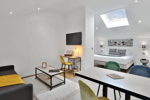 Superior Stüdyo Süit