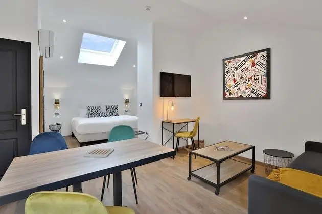 Superior Stüdyo Süit