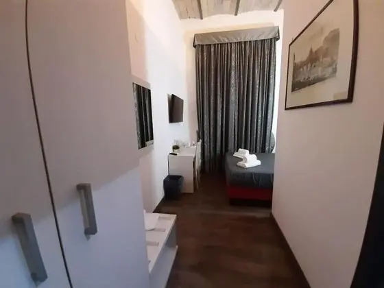 Tek Büyük Yataklı Oda