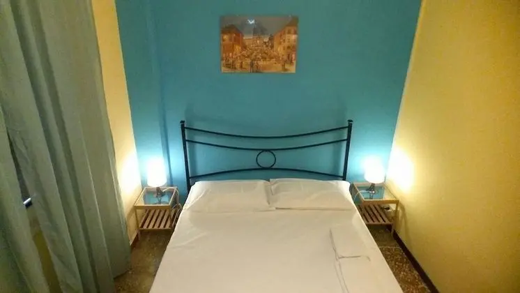 Tek Büyük Yataklı Oda, Ortak Banyo