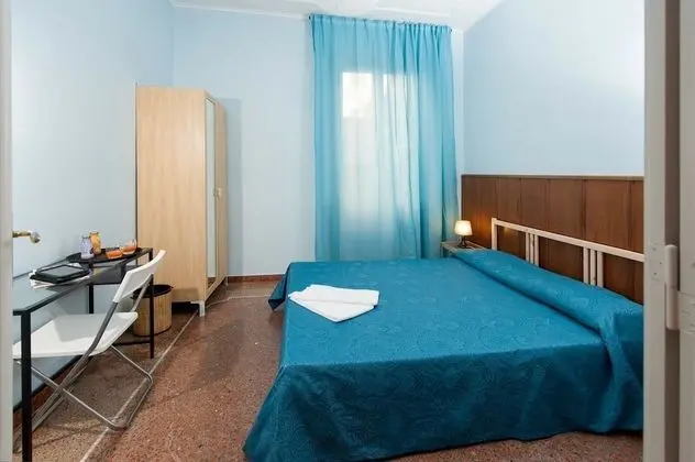 Tek Kişilik Oda, Ortak Banyo