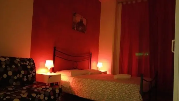 Üç Kişilik Oda, Ortak Banyo