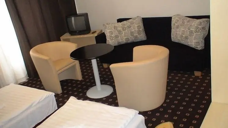 Standard Tek Büyük Yataklı Oda