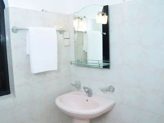 Basic Oda, 1 Çift Kişilik Yatak