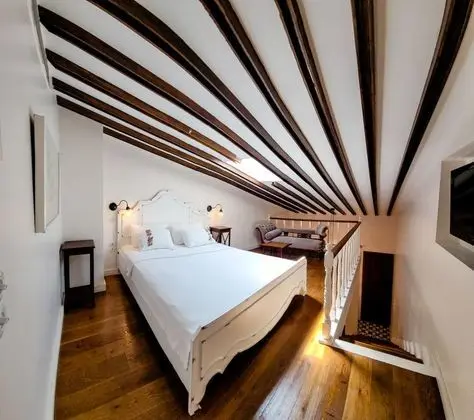 Aile Odası, Şehir Manzaralı