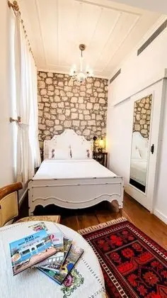 Çift Kişilik, Şehir Manzaralı, Giriş Katı