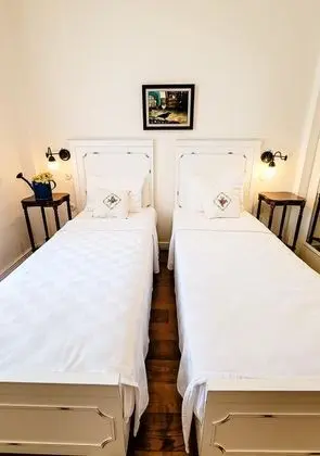 Çift Kişilik, Şehir Manzaralı, Giriş Katı
