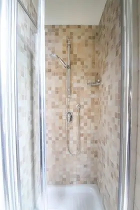 Tek Büyük Yataklı Oda (Extra Bed)