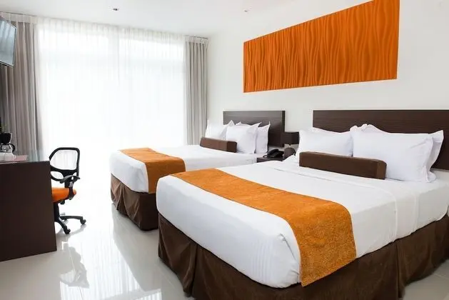 Comfort Tek Büyük Yataklı Oda, 2 Büyük (Queen) Boy Yatak, Engellilere Uygun, Havuz Manzaralı