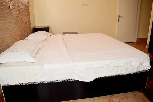 Apart Daire, 2 Yatak Odası, Küçük Mutfak